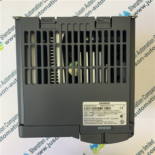 SIEMENS 6SE6440-2UD31-1CA1 MICROMASTER 440 sem filtro 380-480 V 3 AC + 10 / -10% 47-63 Hz torque constante 11 kW sobrecarga 150% 60 s