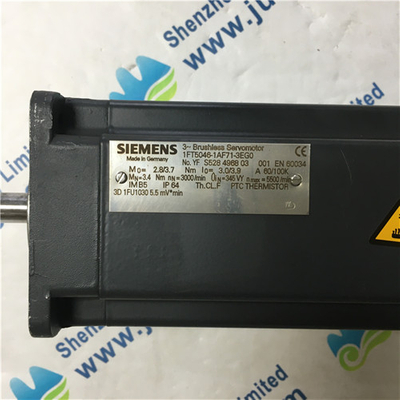 Siemens 1FT5046-1F71-3EG0 Motor de alimentação CA, DC Link 600 V 3.7nm, 100K, 3000 RPM naturalmente resfriado,